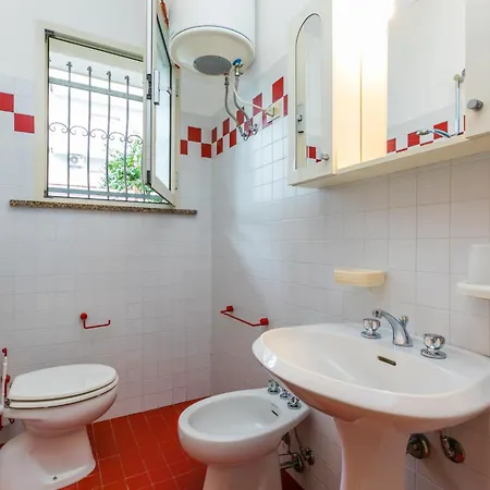 Guglielmo E Anna-2 By Interhome *