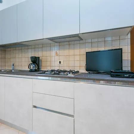 Guglielmo E Anna-2 By Interhome リニャーノ・サッビアドーロ